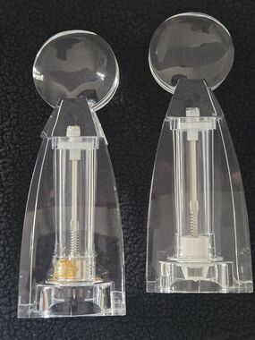 Vintage Lucite Salt and Pepper Mill Set - Transparent Grinders